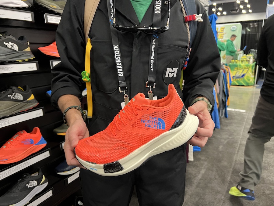 The North Face Summit Vectiv Pro Red Believe In The Run