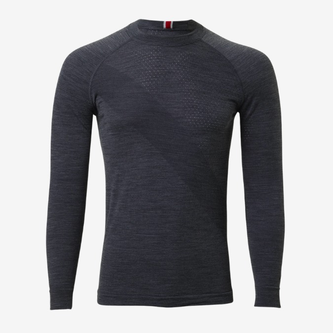 tracksmith brighton base layer