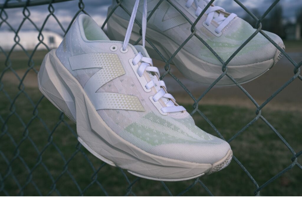 new balance rebel v4 - feature white