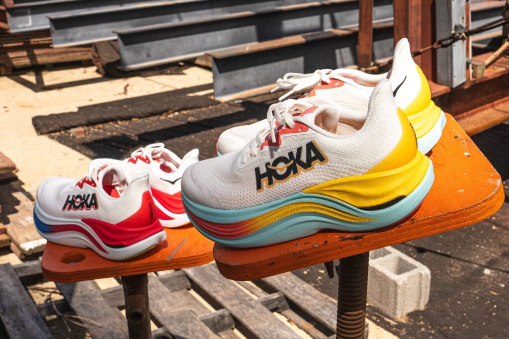 hoka skyward x - both colors