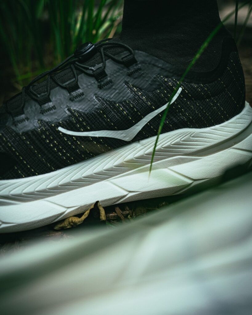 hoka tecton x 2.5 - medial vert