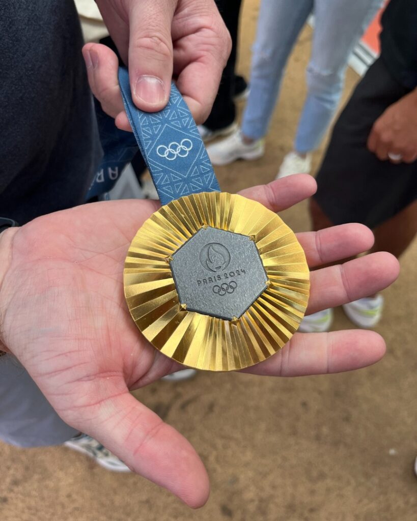 paris 2024 - gold medal vert