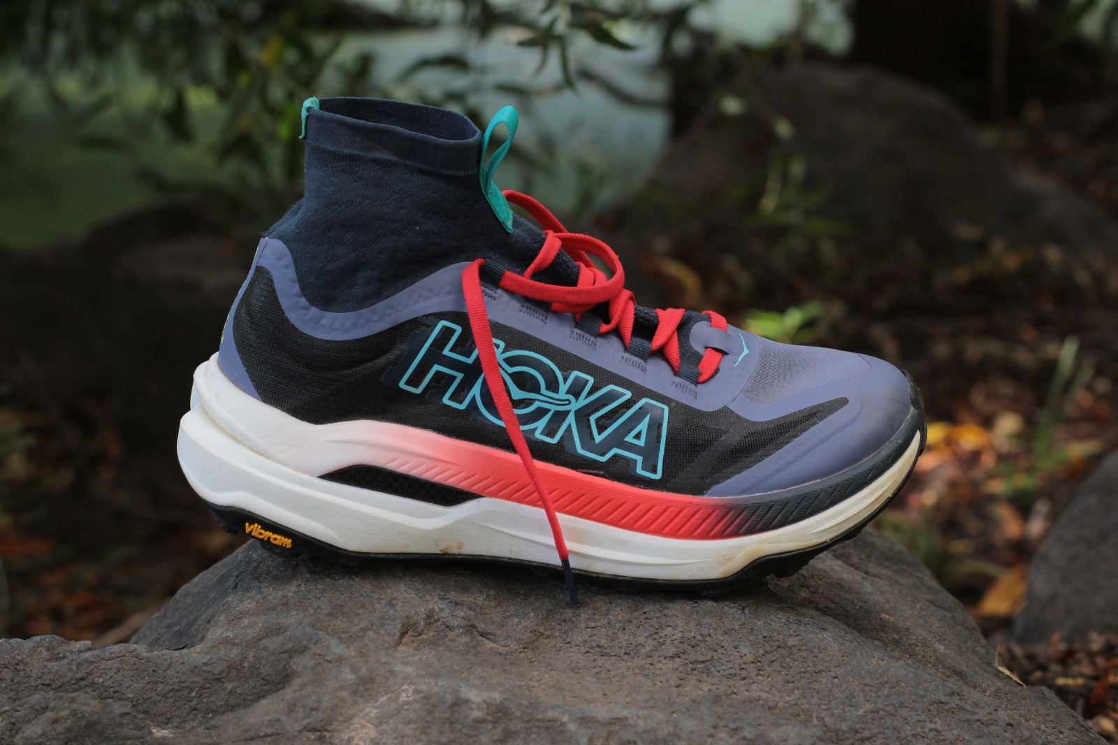 hoka tecton x 3 - feature