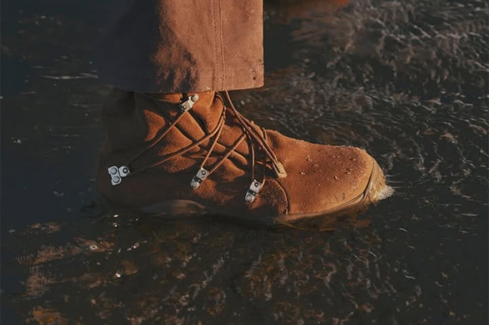 asics x non-native - in water