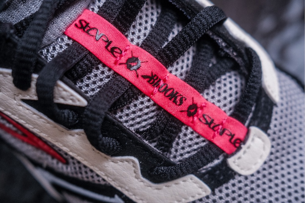 brooks adrenaline 4 GTS x staple - tongue