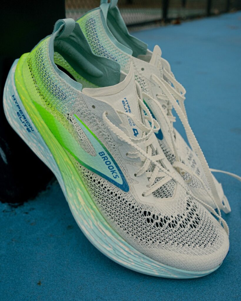 brooks hyperion elite 4 pb - shoes standing