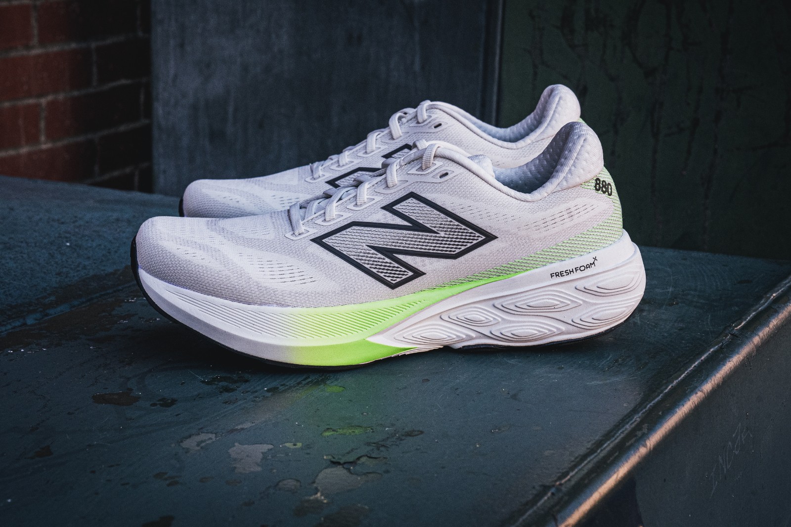 New Balance Fresh Foam 880v15 cover