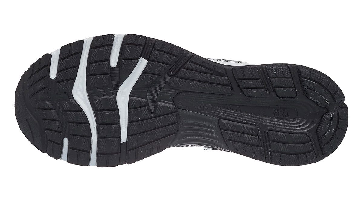 asics nimbus 21