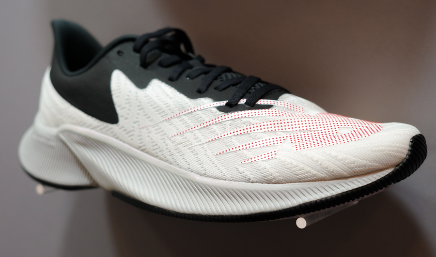 new balance Fuelcell Vazee Prism white