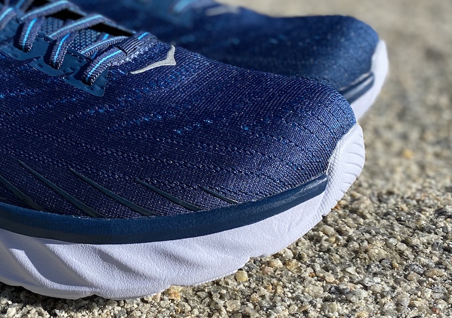 hoka one one arahi 4 - toe