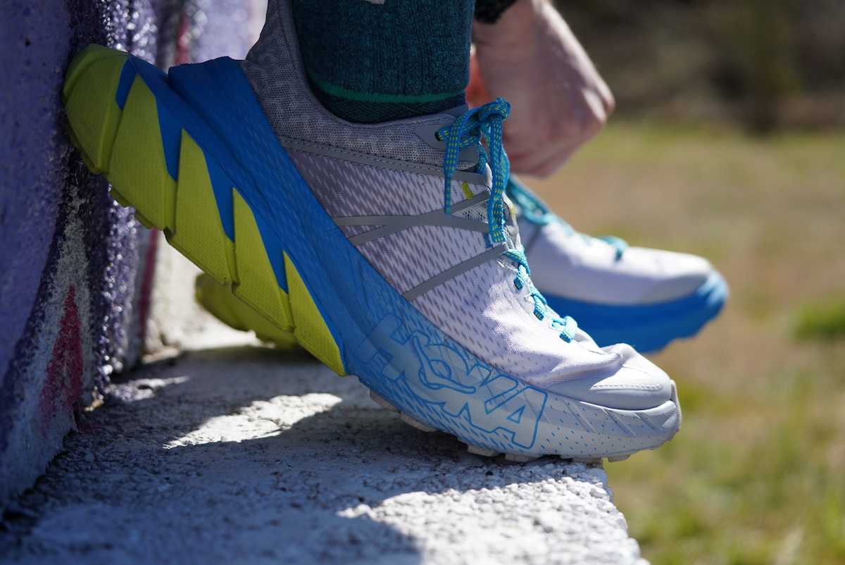 hoka one one tennine feature