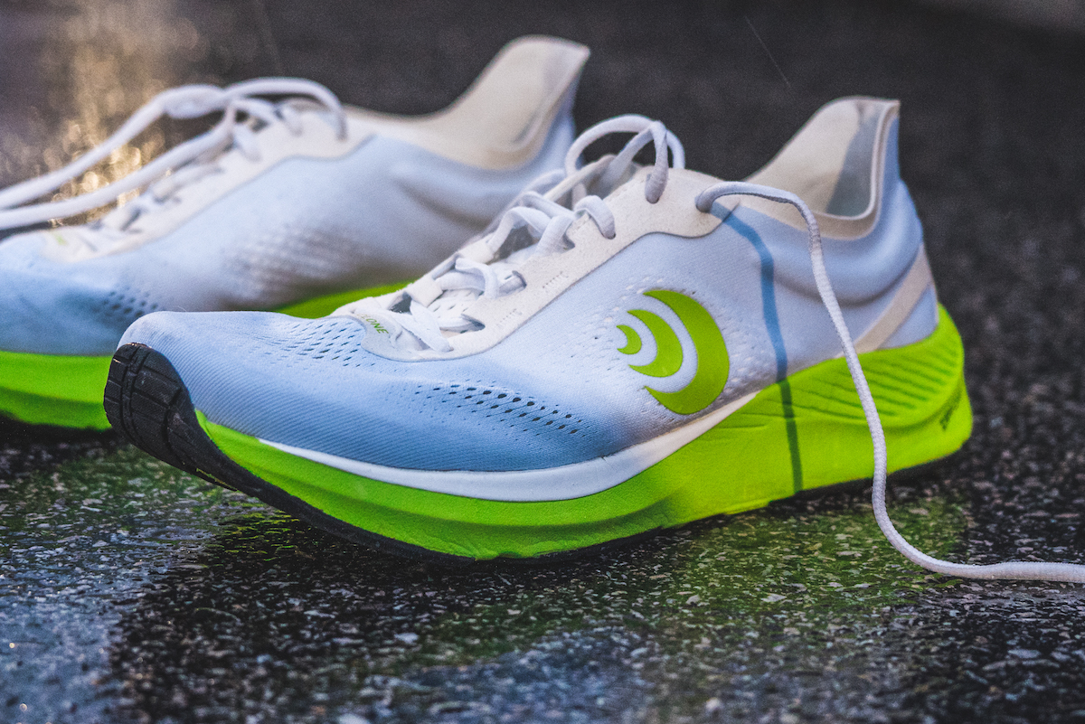 topo athletic cyclone - feature