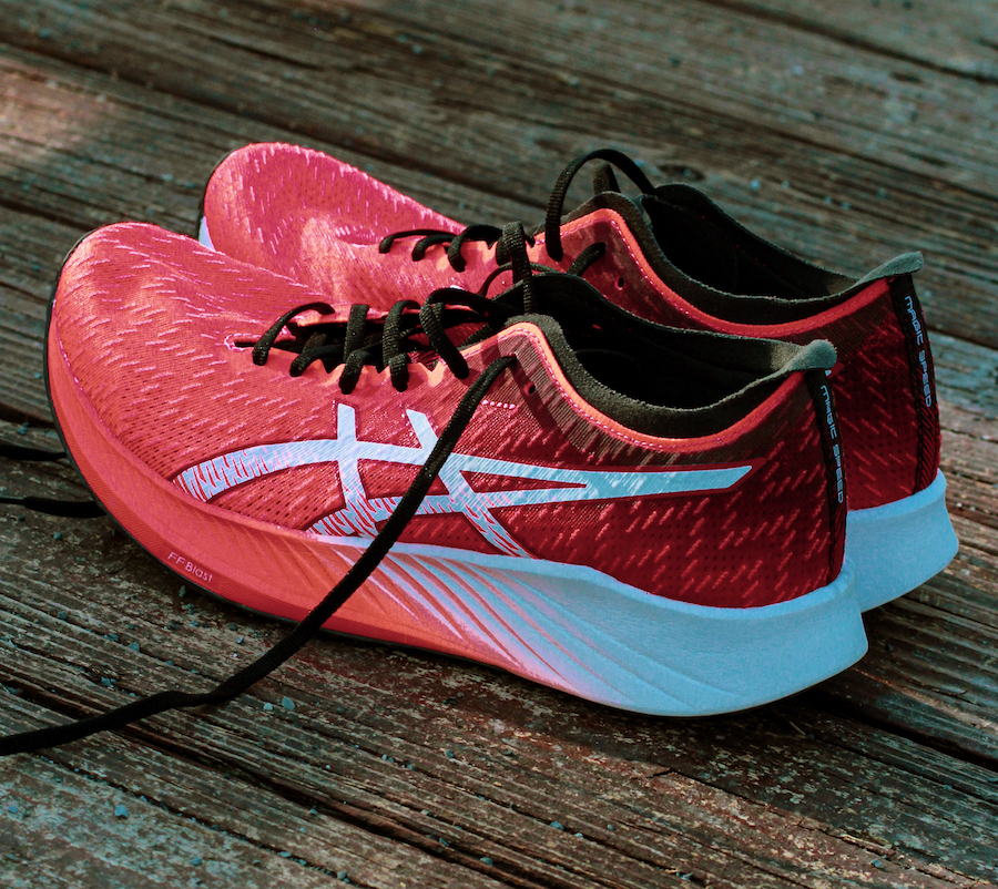 asics magic speed - lateral