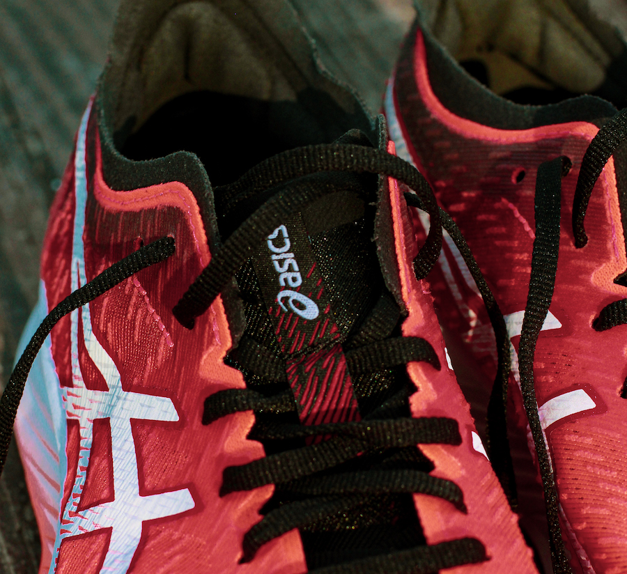 asics magic speed - tongue