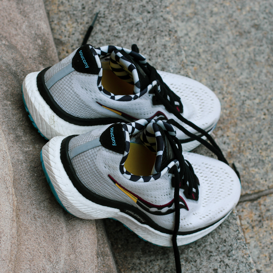 Saucony Triumph 19 - top