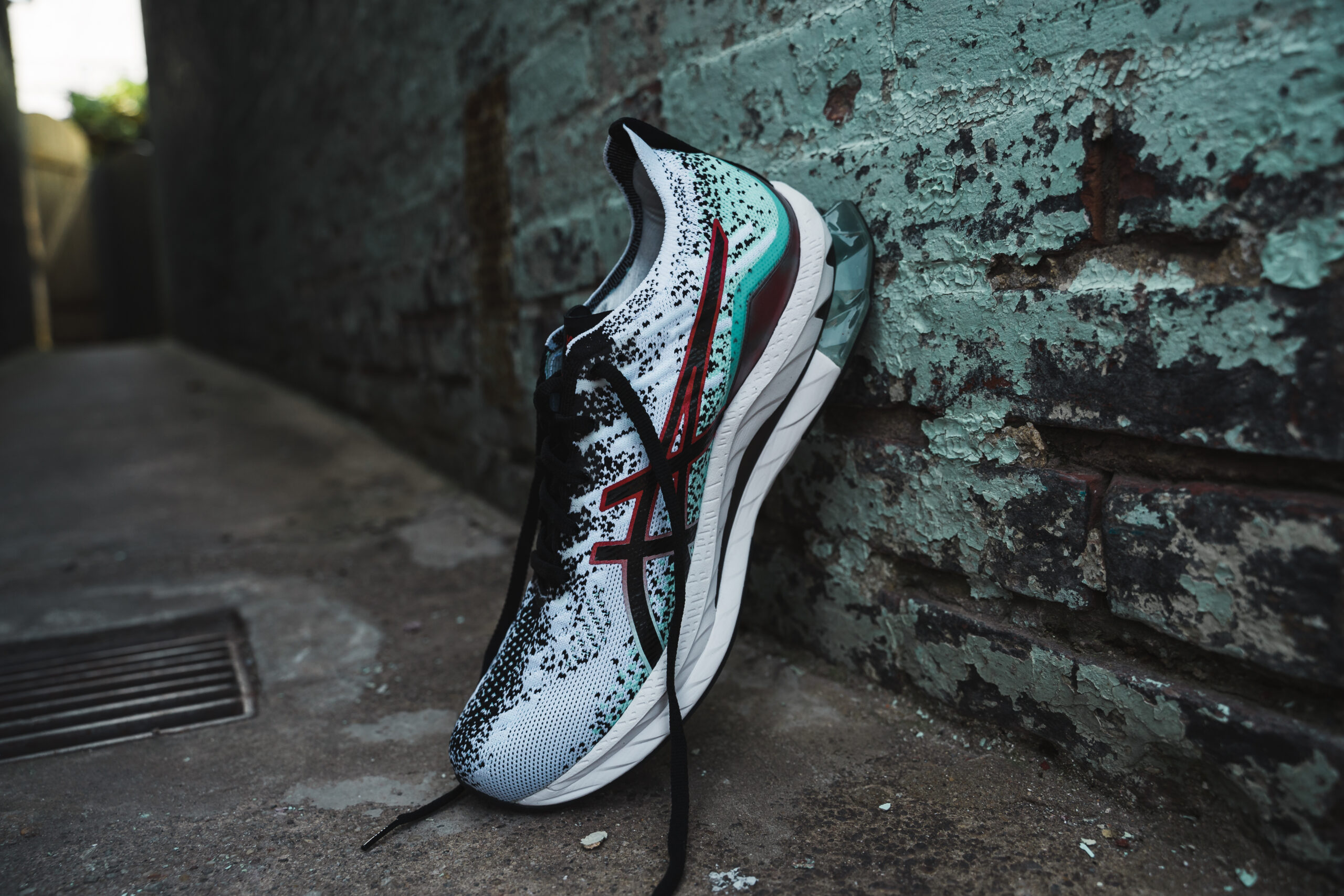 ASICS GEL-Kinsei Blast - wall2
