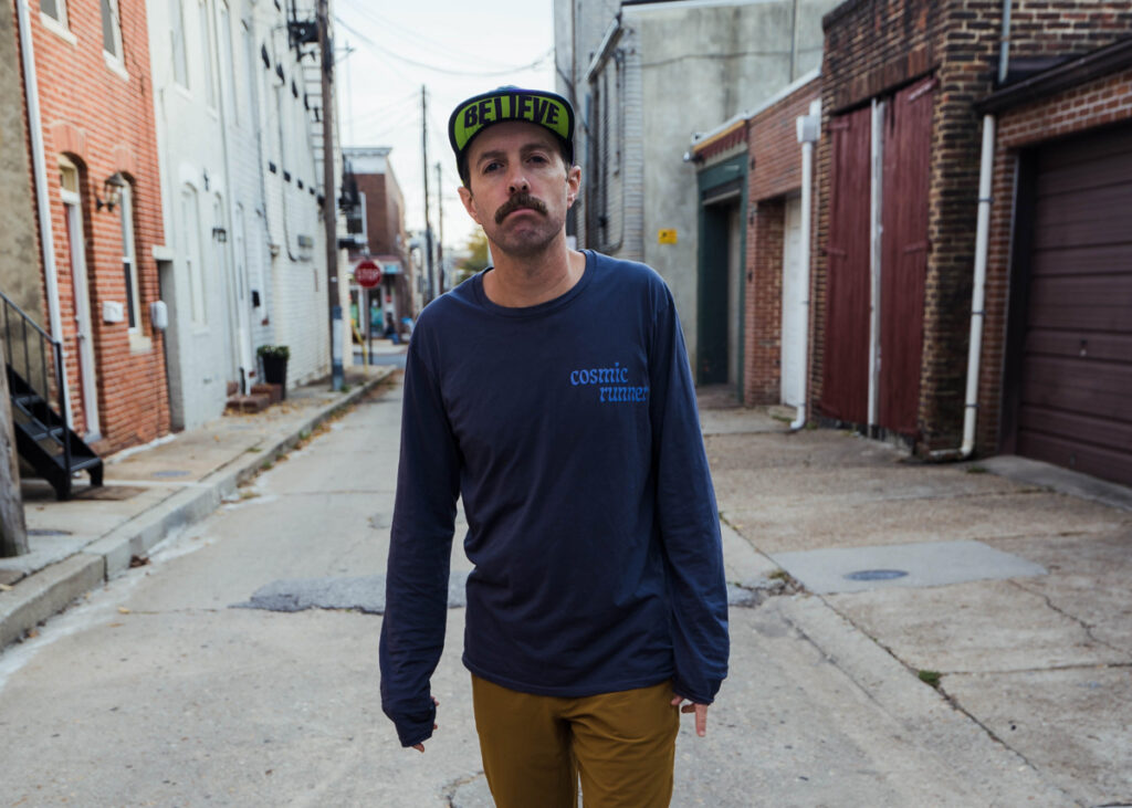 Robbe wearing the Janji Fall 2021 Runterra Tee