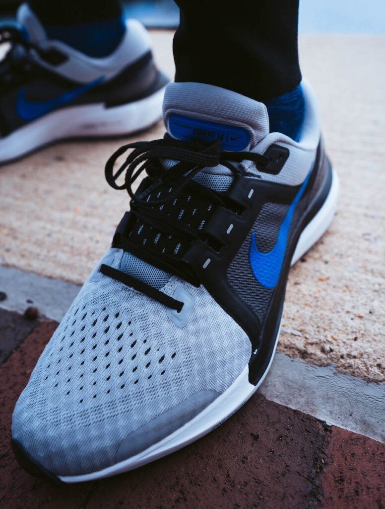 nike air zoom vomero 16 - upper