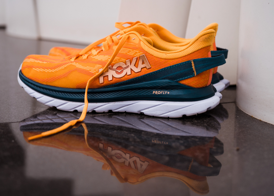 hoka mach ss side