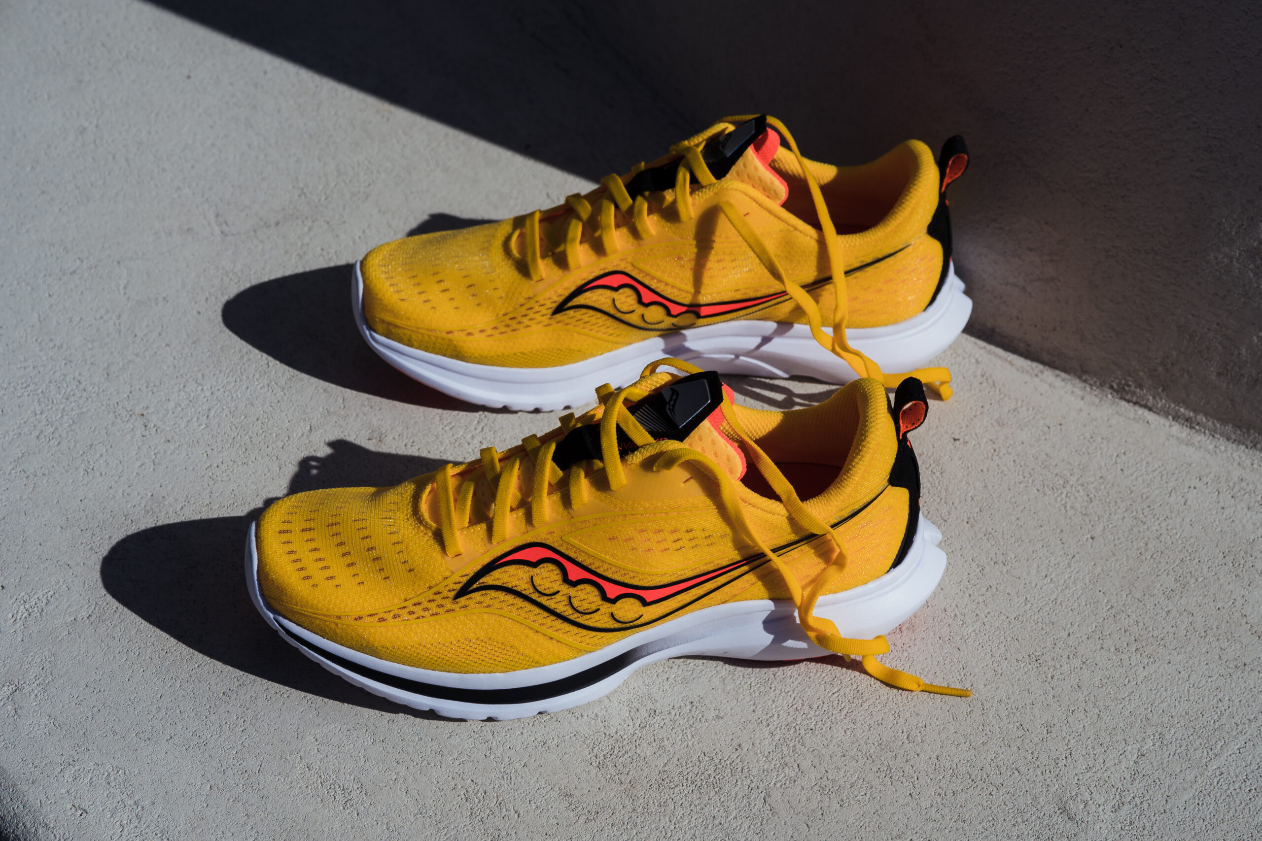 saucony tempus