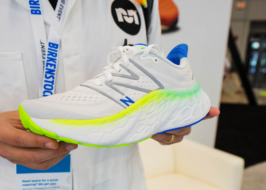new balance fresh foam more v4