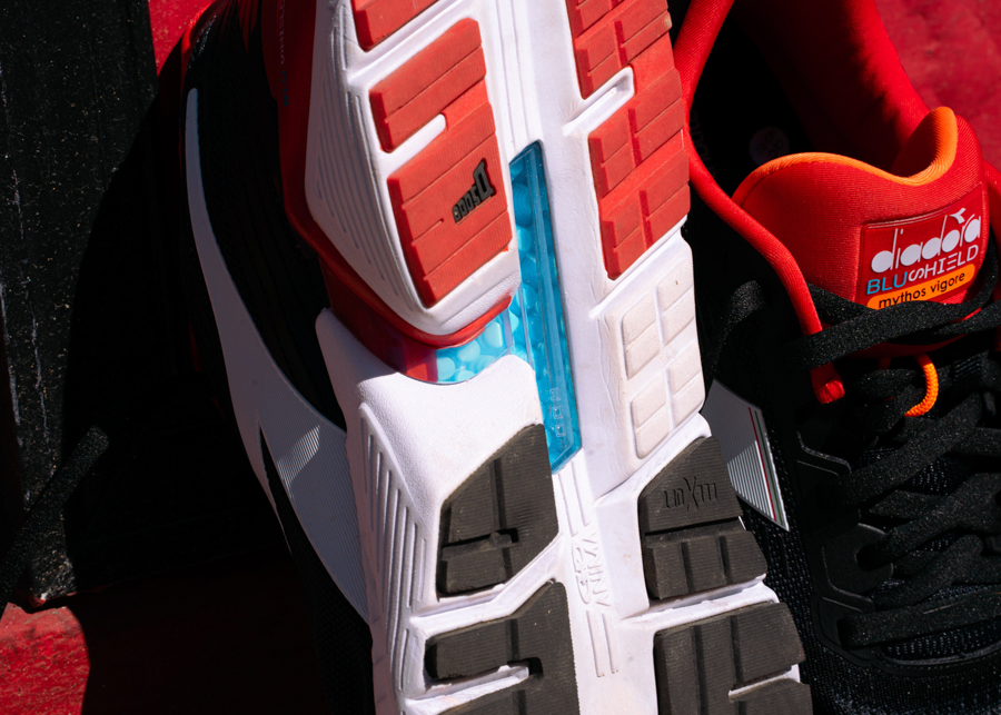 diadora mythos vigore blushield