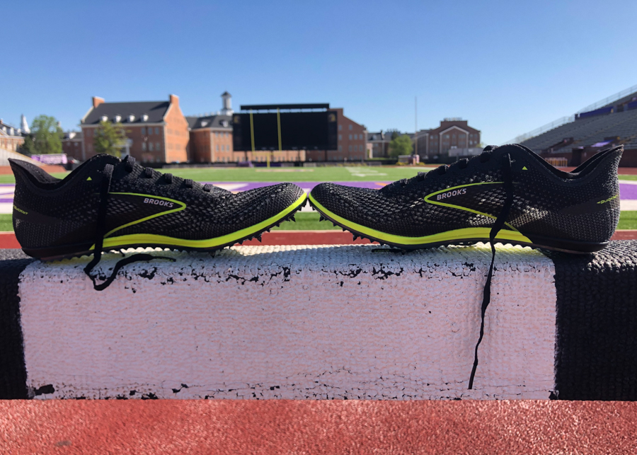 brooks elmn8 v6 toe to toe