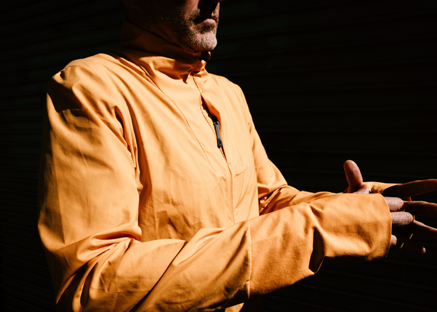 houdini pace wind jacket sleeves