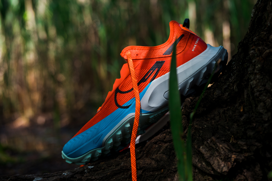 nike terra kiger 8 side