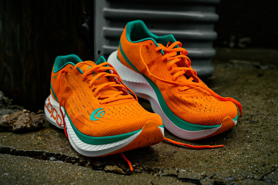 topo athletic specter toe