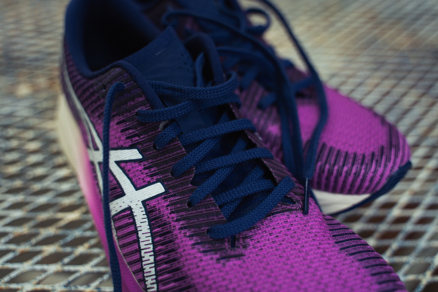 asics magic speed 2 laces