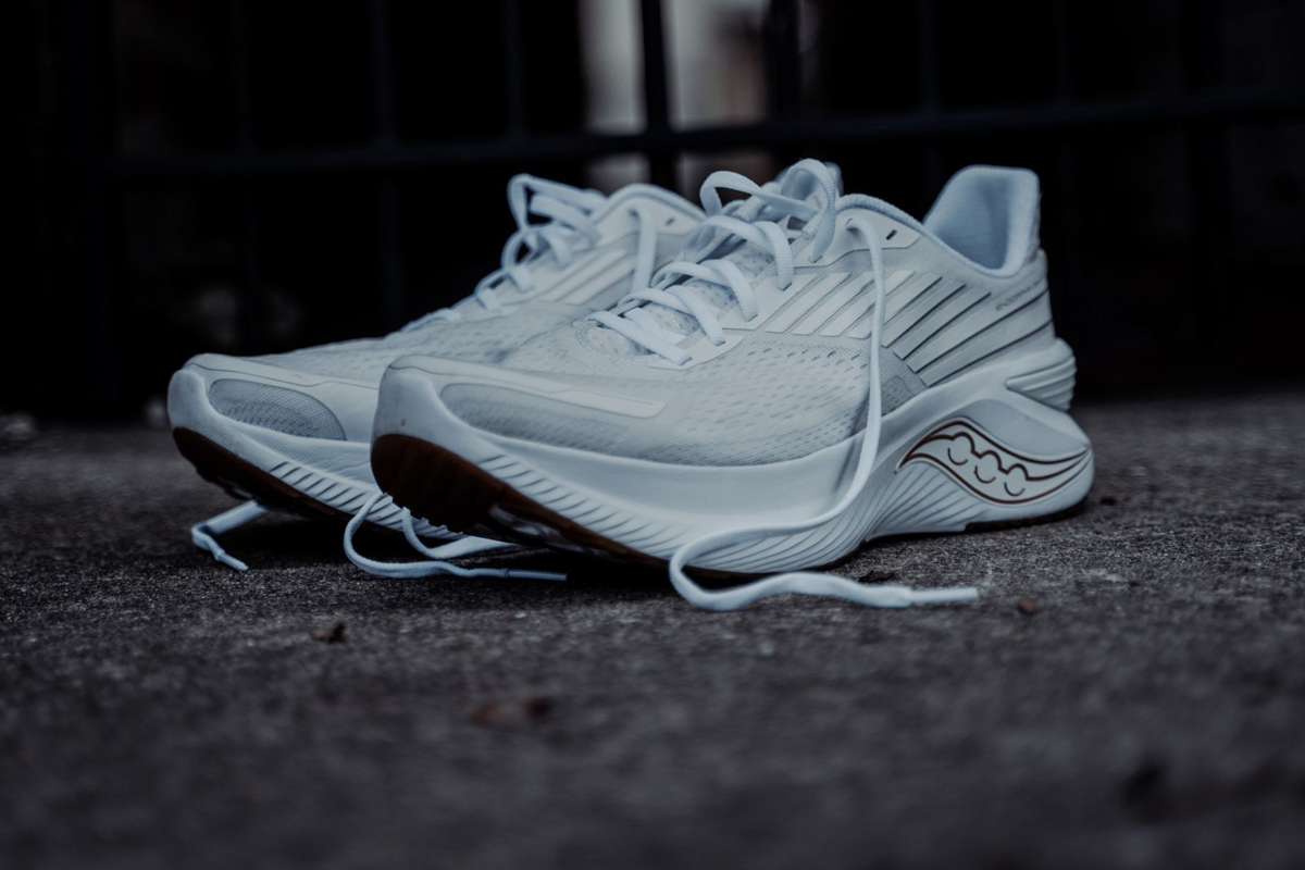 saucony endorphin shift 3 cover