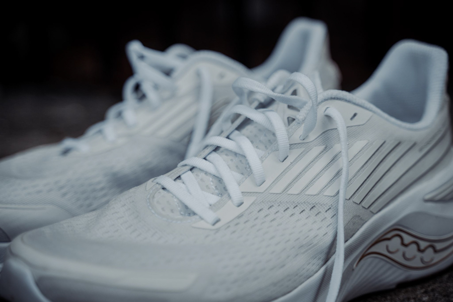 saucony endorphin shift 3 laces