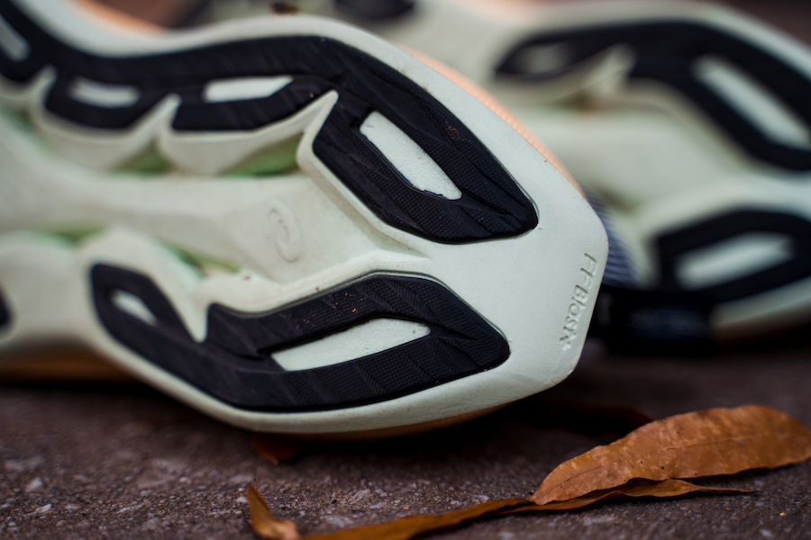asics superblast - outsole1