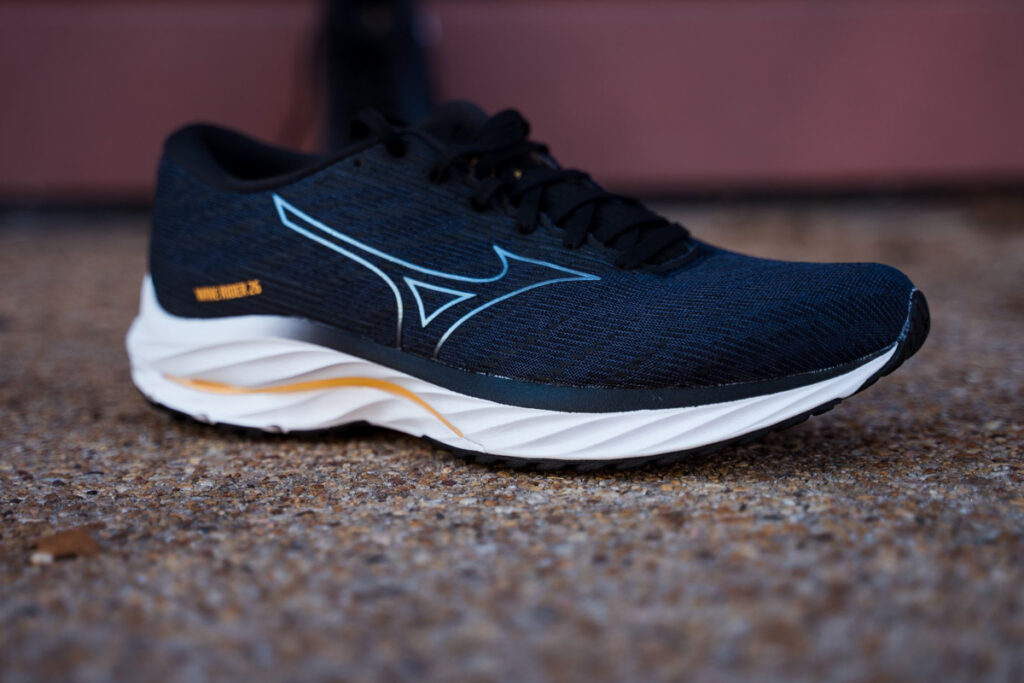 mizuno wave rider 26 cover