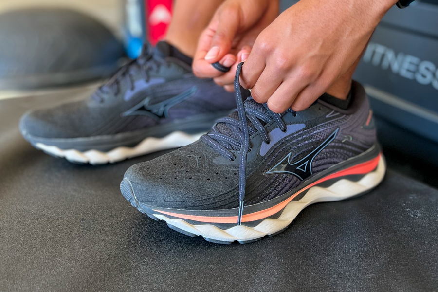 mizuno wave sky 6 side