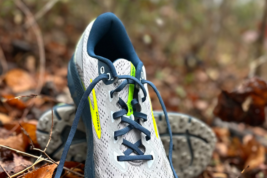 brooks divide 3 laces