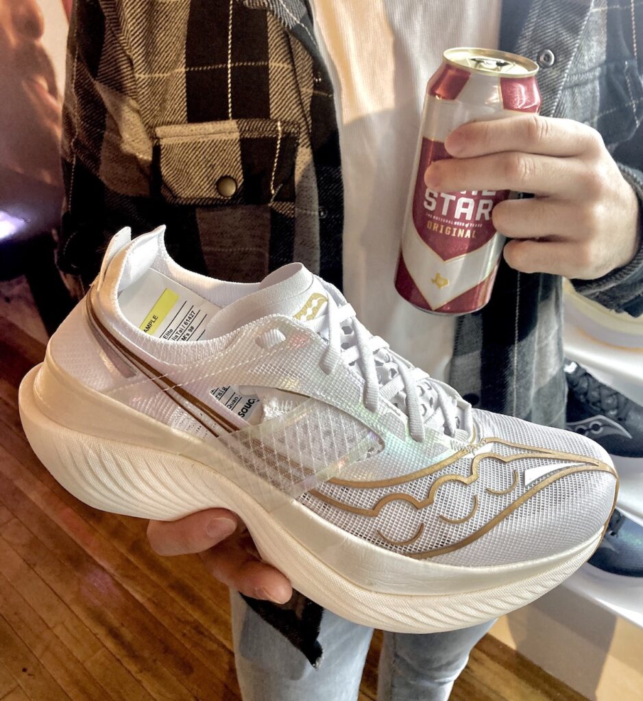 saucony endorphin elite - white
