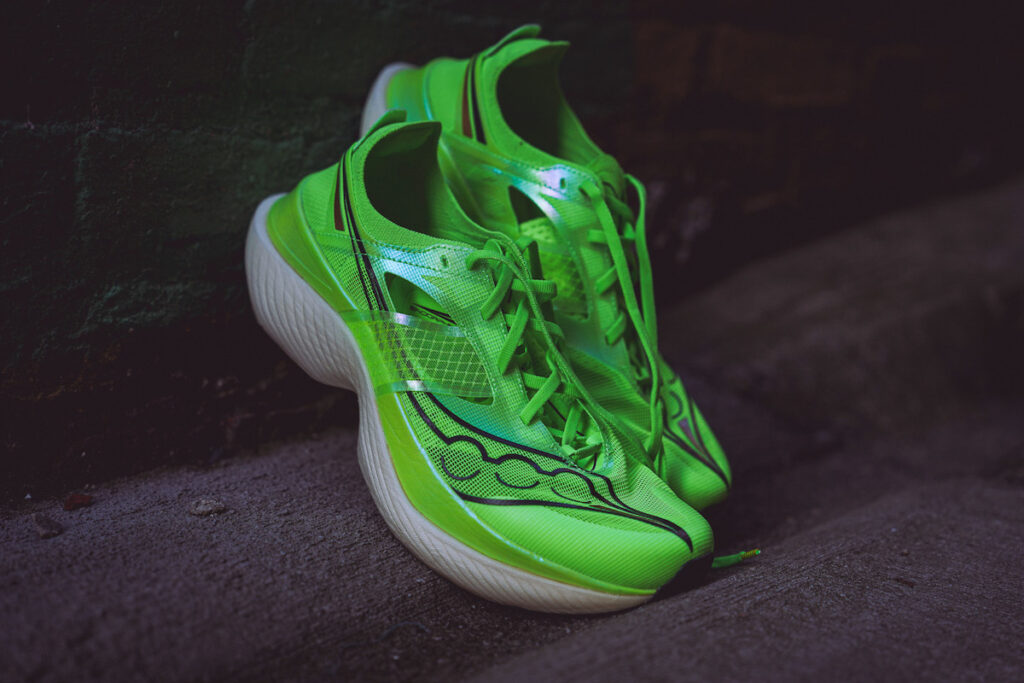 saucony endorphin elite - wall1