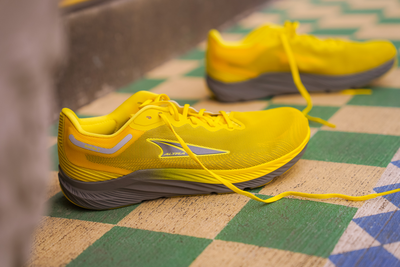 altra rivera 3 - yellow tile