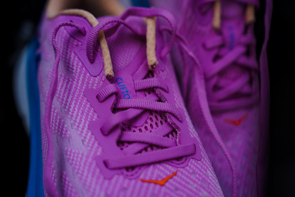 hoka clifton 9 close