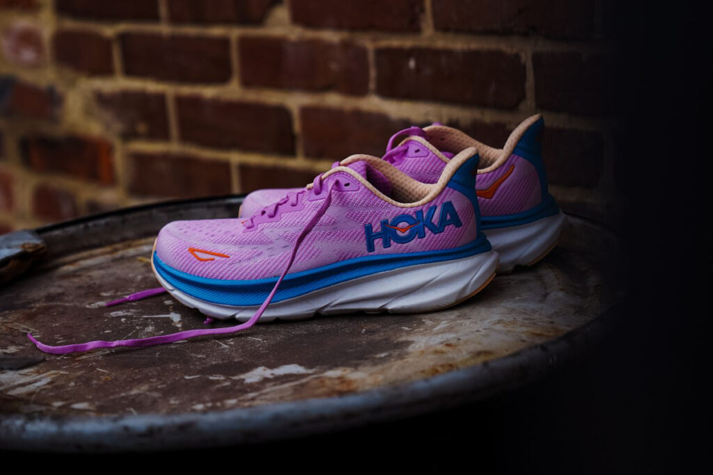 hoka clifton 9 side
