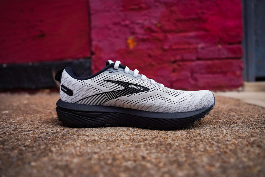 brooks revel 6 side