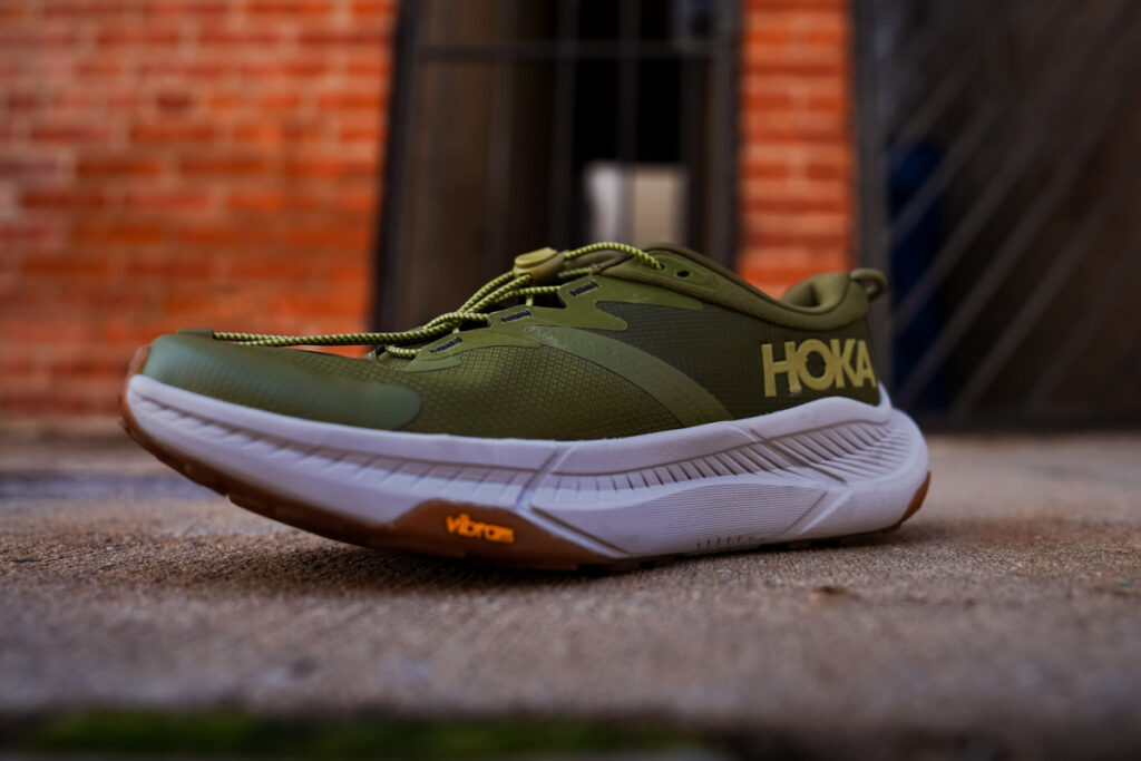 hoka transport close