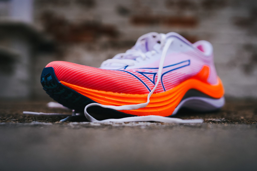 mizuno wave rebellion flash toe