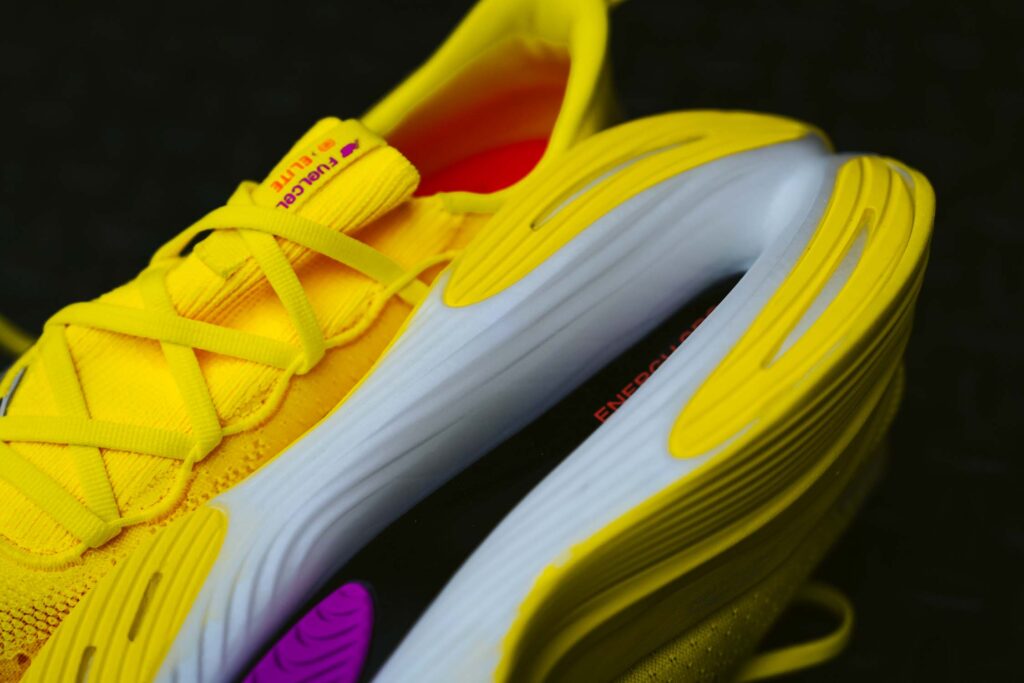 new balance sc elite v3 - carbon fiber