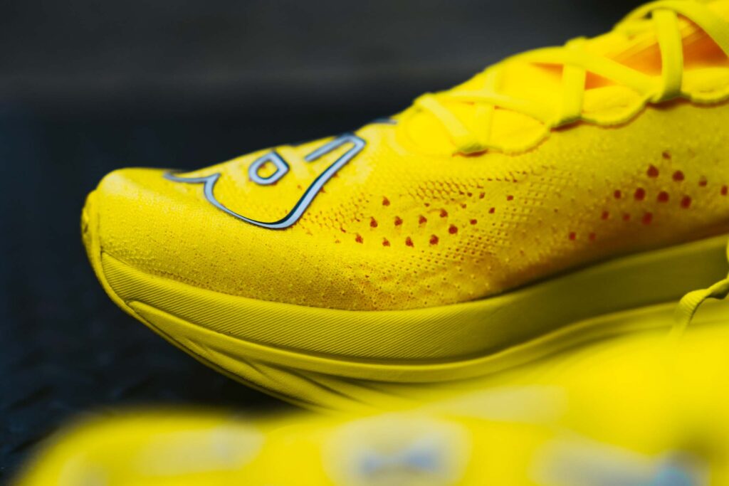new balance sc elite v3 - medial toe