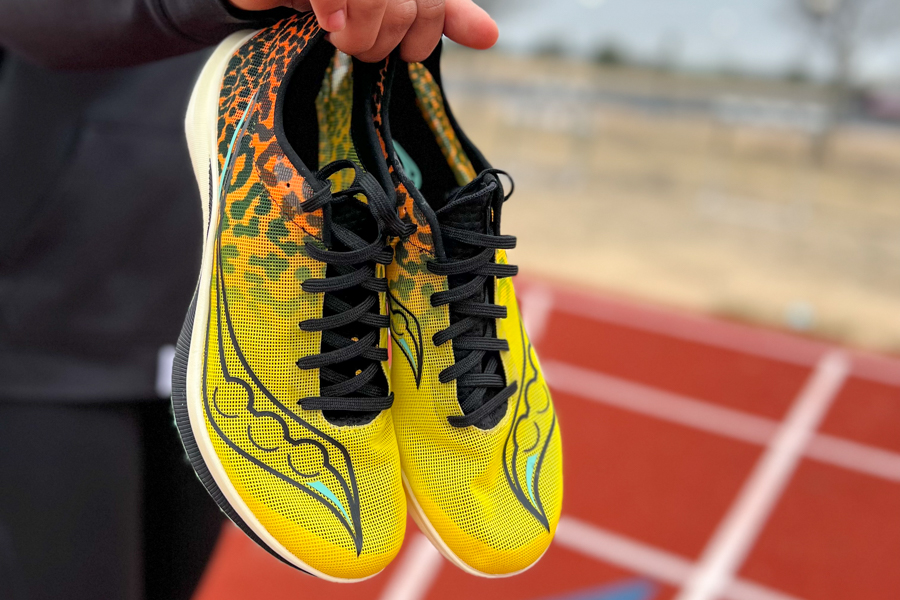 saucony endorphin cheetah laces