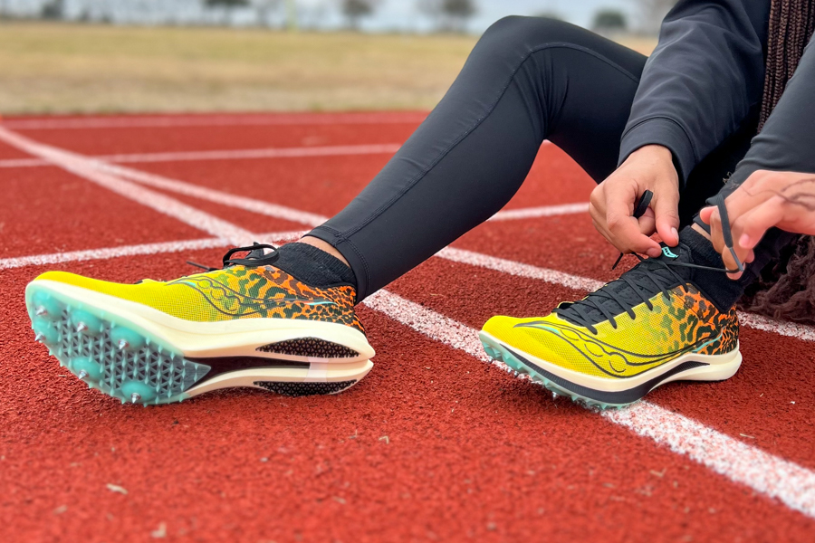 saucony endorphin cheetah on foot
