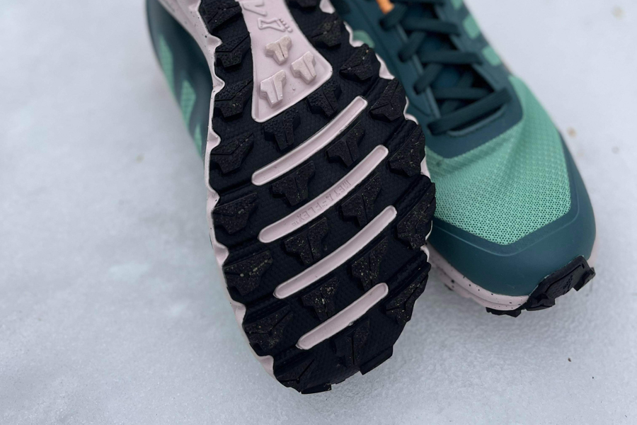 inov 8 trailfly g 270 v2 lugs
